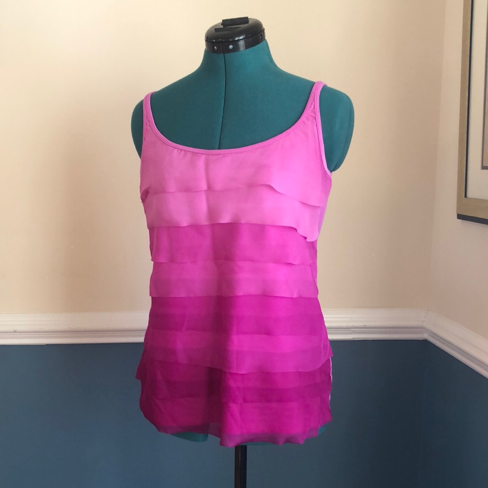 Beautiful ruffled NY&Co top